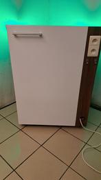 Party frigo met rgb led verlichting en diepvries, Elektronische apparatuur, Koelkasten en IJskasten, Ophalen of Verzenden