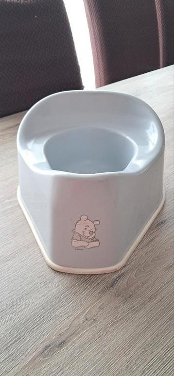 Grijs potje Winnie the Pooh met antisliprand  beschikbaar voor biedingen