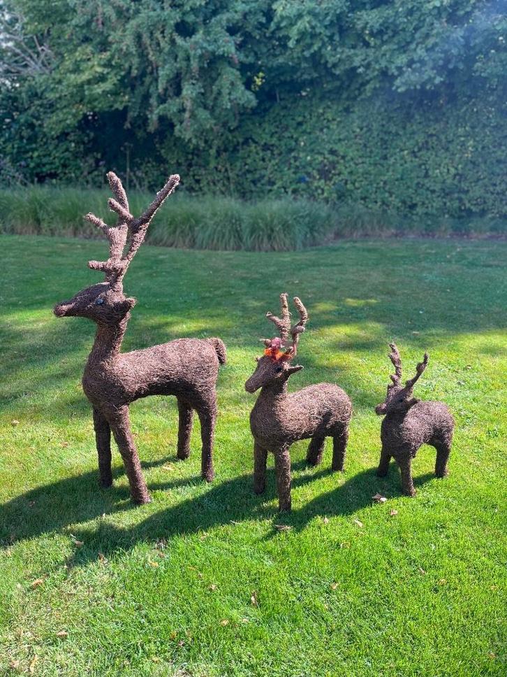 KERST : set van 3 hertjes decoratief in zijn eenvoud, Diversen, Kerst, Zo goed als nieuw, Ophalen