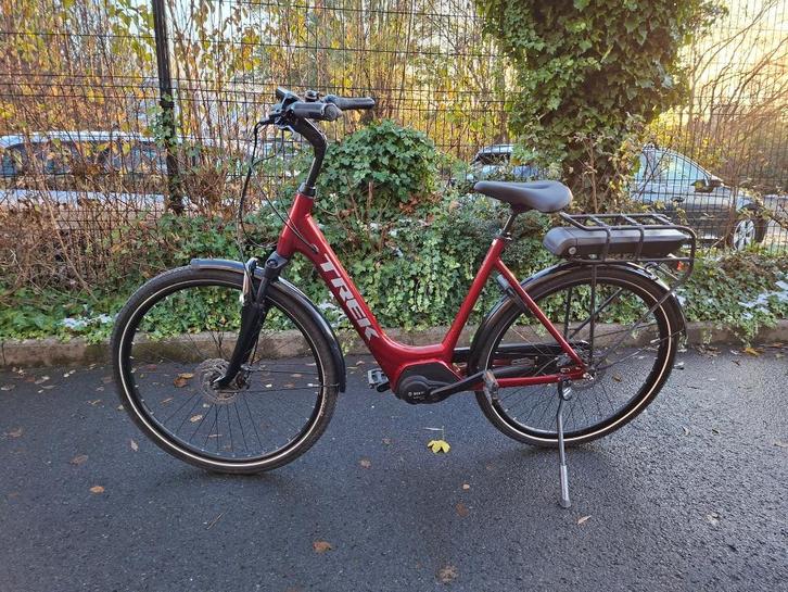 Trek District+ 4 Lowstep - 500Wh - LARGE - 2022, Fietsen en Brommers, Fietsen | Dames | Omafietsen, Gebruikt, Versnellingen, Ophalen