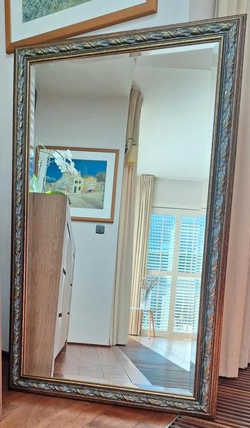 Gardarobe/ kamer spiegel beschikbaar voor biedingen