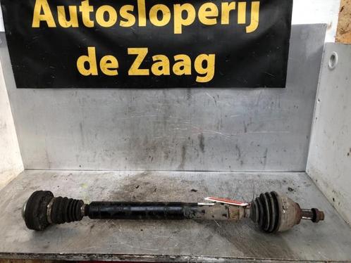 Aandrijfas rechts-voor van een Volkswagen Golf, Auto-onderdelen, Remmen en Aandrijving, Volkswagen, Gebruikt, 3 maanden garantie