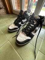 Nike panda dunks, Sport en Fitness, Basketbal, Ophalen, Gebruikt, Schoenen