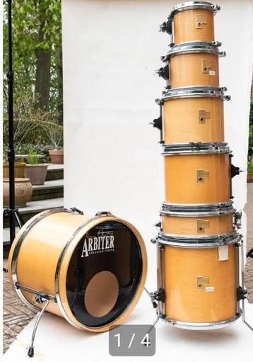 Drumstel Arbiter beschikbaar voor biedingen