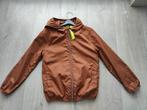 bruine nylon jas JBC fish&chips maat 134, Gebruikt, JBC, Ophalen of Verzenden, Jongen