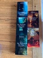 Le Trône de fer, Boeken, Fantasy, Ophalen of Verzenden, Zo goed als nieuw, George R. R. Martin