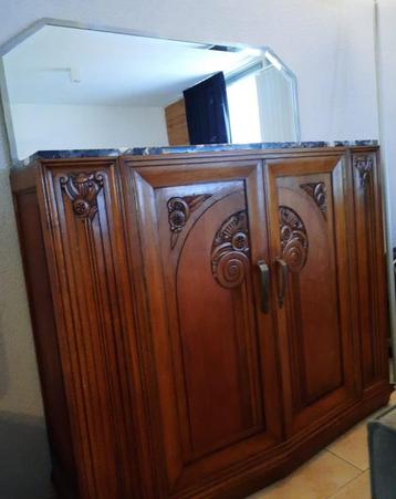 ARTDECO KAST MET NATUURSTENEN BLAD beschikbaar voor biedingen