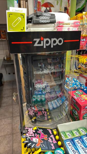 Zippo display Roterende  beschikbaar voor biedingen