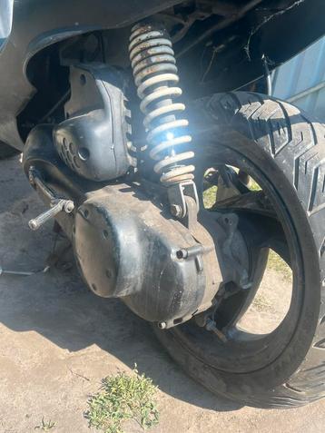 Peugeot vivacity 50cc 2tk, Fietsen en Brommers, Ophalen, Peugeot