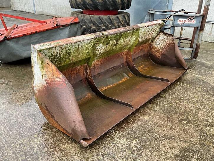 Faucheux bin bevestigt Faucheux, Zakelijke goederen, Landbouw | Werktuigen, Overige, Overige typen