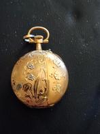 Klein antieke zakhorloge in drie tonen goud. 18 karaat, Handtassen en Accessoires, Goud, Ophalen of Verzenden, Zakhorloge
