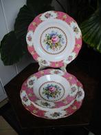 LOT 3 stuks PERFECT porselein borden stempel  ROYAL ALBERT, Verzenden, Zo goed als nieuw, Bord(en), Overige stijlen