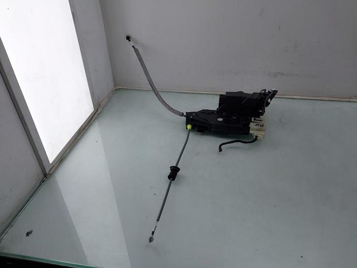 PORTIERSTANGEN RECHTS VOOR Mercedes-Benz CLA (118.3), Auto-onderdelen, Overige Auto-onderdelen, Mercedes-Benz, Gebruikt