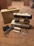 Naaimachine, Hobby en Vrije tijd, Ophalen, Zo goed als nieuw, Naaimachine