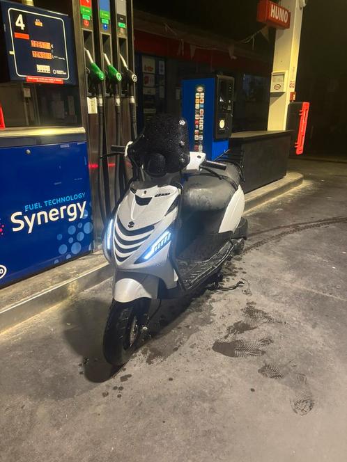 Piaggio zip 4takt, Fietsen en Brommers, Scooters | Piaggio, Zip, Ophalen