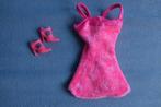 1997 Sweatheart Barbie : roze velours kleedje met schoentjes, Ophalen of Verzenden, Gebruikt, Barbie