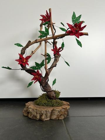 Kralen bloemstuk - Kerstroos beschikbaar voor biedingen
