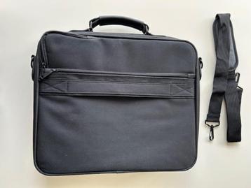 Laptoptas met draagriem beschikbaar voor biedingen