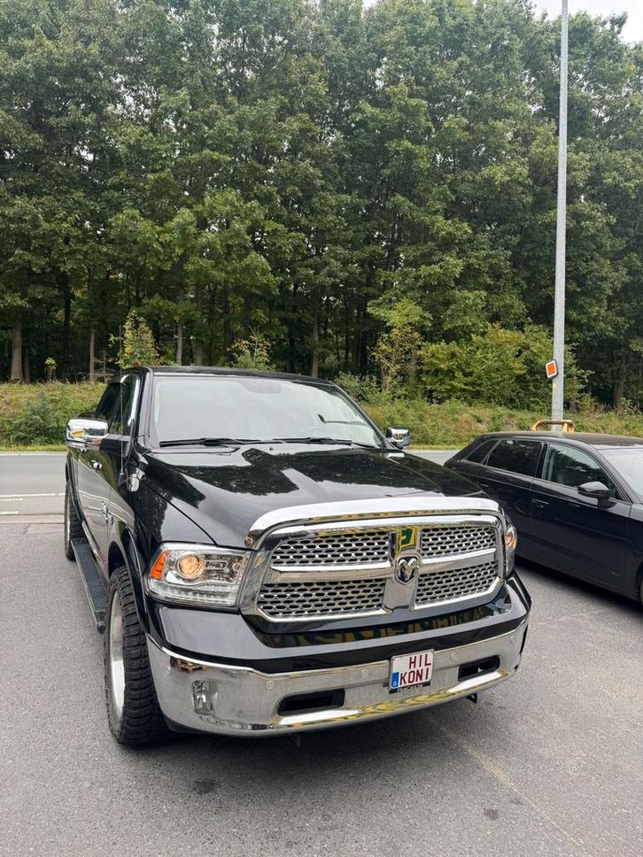 Dodge ram 1500 laramie eerste eigenaar btw wagen, Auto's, Dodge, Bedrijf, RAM 1500, 4x4, ABS, Achteruitrijcamera, Airbags, Airconditioning