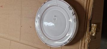 Arcopal Filet Bordeau 235 mm dinerbord beschikbaar voor biedingen