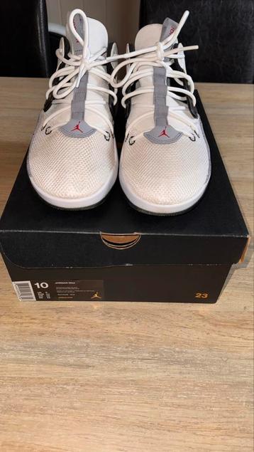 Air Jordan DNA White/Grey/Red – Taille 44 (US 10) beschikbaar voor biedingen