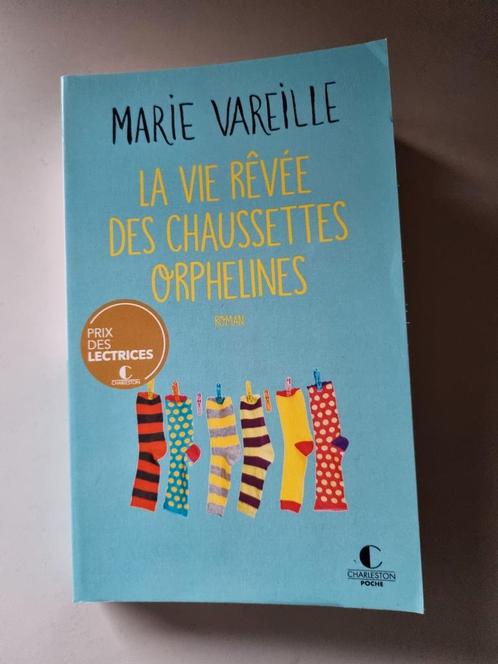 La vie rêvée des chaussettes orphelines (Marie Vareille)2020, Livres, Chick lit, Comme neuf, Enlèvement ou Envoi
