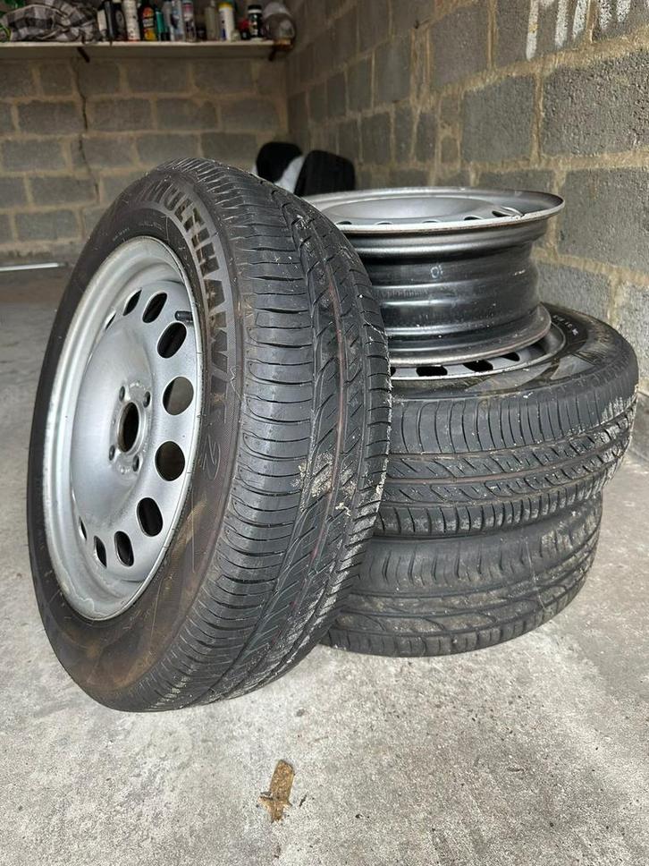 Te koop: Mini Cooper 15 inch banden + velgen, Auto-onderdelen, Banden en Velgen, Band(en), Zomerbanden, 15 inch, Personenwagen