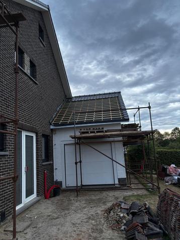Voordeur met zijlicht beschikbaar voor biedingen