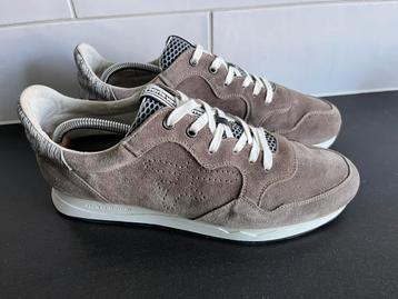 Floris van Bommel sneakers maat 10.5 / 45 beschikbaar voor biedingen