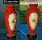 2 oude vazen en beelden, Enlèvement