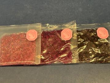 Swarovski Set van 3 zakjes decoratieve steentjes beschikbaar voor biedingen