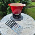 Le Creuset fonduestel Kersenrood

Met originele fonduevorken, Huis en Inrichting, Ophalen, Gietijzer, Overige typen, Zo goed als nieuw