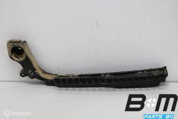 Bumpergeleider linksachter Skoda Fabia 3 Combi 6V9807863 beschikbaar voor biedingen