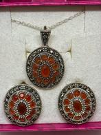 Zilveren oorbellen en ketting hanger met carneool, Handtassen en Accessoires, Kettingen, Nieuw, Ophalen of Verzenden, Met edelsteen