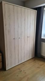 Kleerkast, kleur - licht eiken, Huis en Inrichting, Ophalen, Zo goed als nieuw, Met hangruimte