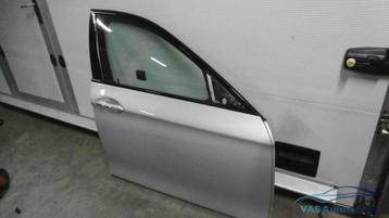 Portier rechtsvoor BMW 5-serie F10 en F11  zilvermetallic. s beschikbaar voor biedingen