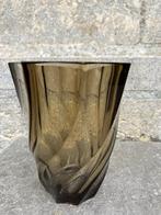 SWIRL VAAS VAN LUMINARC IN ROOKGLAS. 70'S PERFEKTE STAAT, Overige kleuren, Ophalen of Verzenden, Minder dan 50 cm, Glas