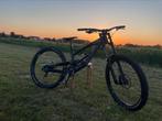 2018 YT tues dh downhill mtb, Fietsen en Brommers, Ophalen, Zo goed als nieuw, Overige merken
