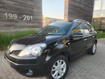 Renault Koleos/
Jaar 2008
/airco/ in onberispelijke staat  beschikbaar voor biedingen