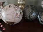 2 globes de 38 cm et 42 cm de circonférence, Maison & Meubles, Accessoires pour la Maison | Autre, Comme neuf, Enlèvement ou Envoi
