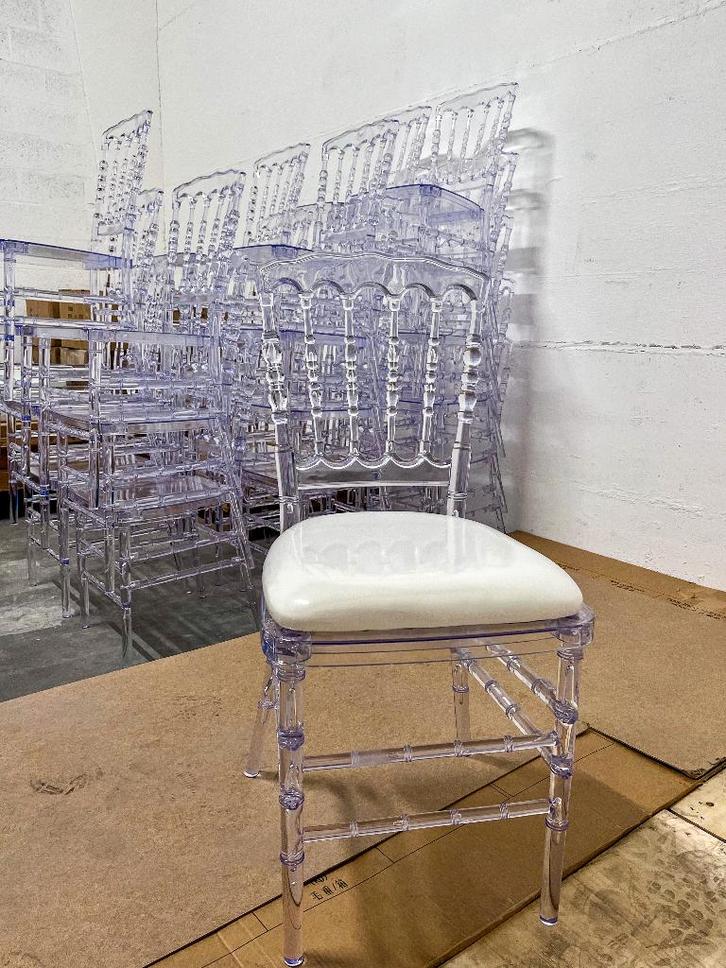 PRO LIQUIDATION - Lot 50 Napoleon stoelen + tafels, Zakelijke goederen, Horeca | Meubilair en Inrichting, Meubilair, Nieuw zonder verpakking