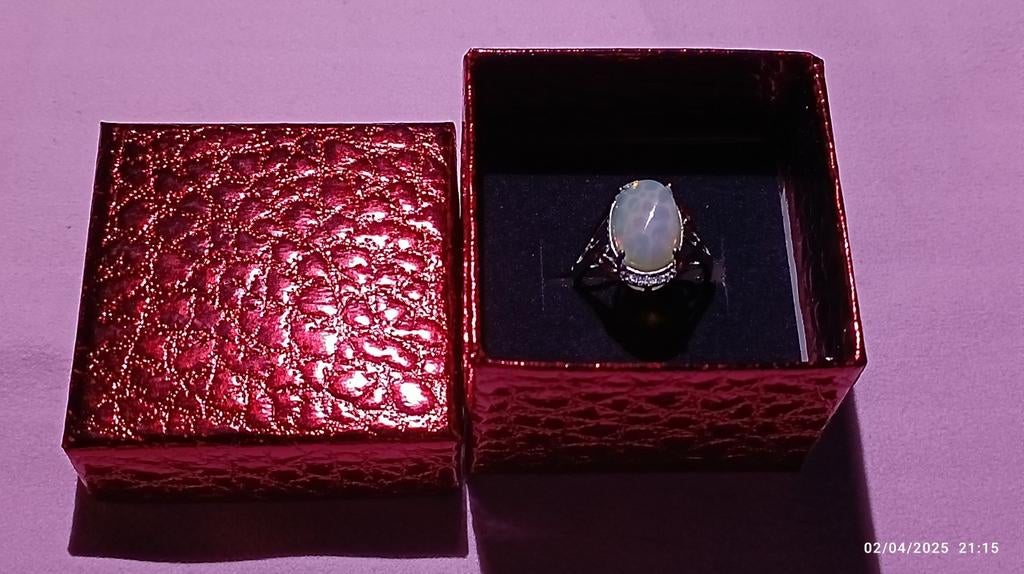 Bague réglable en argent massif avec opale nid d'abeille, Neuf, Enlèvement ou Envoi, Argent, Argent