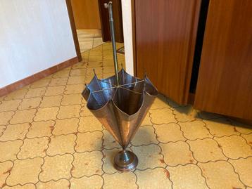 Koperen paraplubak – parapluvorm – vintage beschikbaar voor biedingen