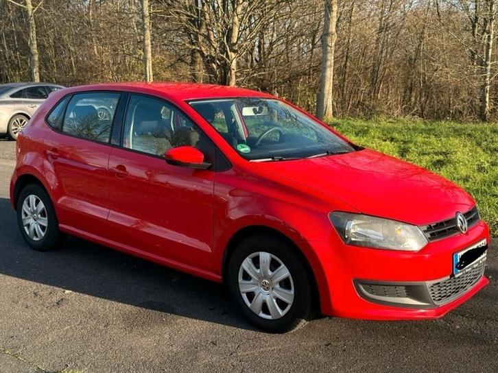 VW Polo 6r 1,2 Benzin Duitse documenten, Autos, Volkswagen, Particulier, Polo, Essence, 5 portes, Boîte manuelle, Rouge, Noir