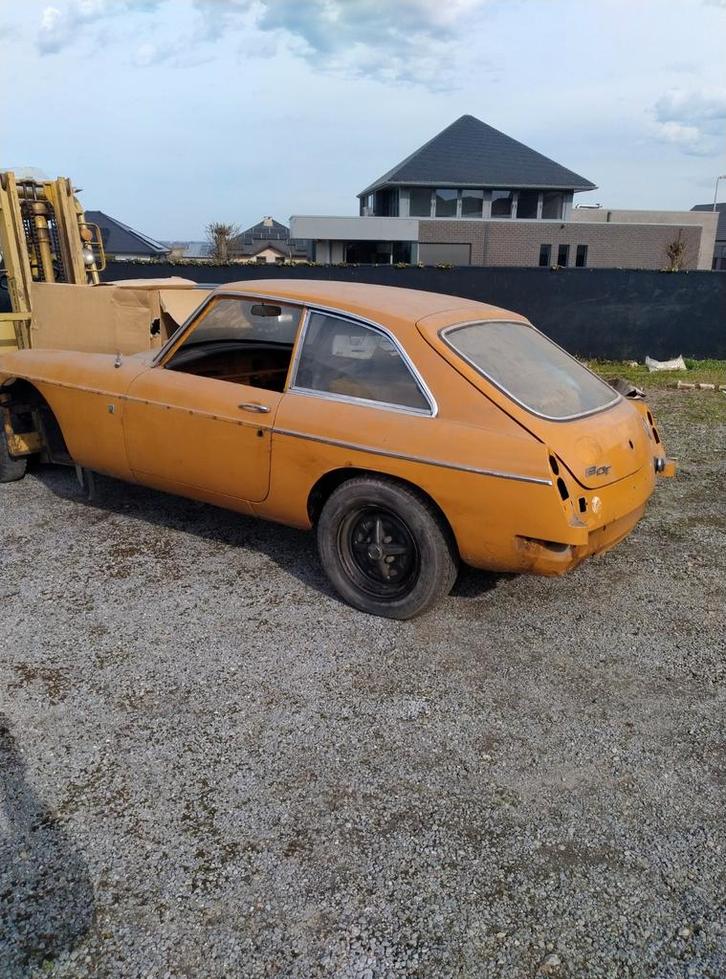 MGB gt 1968 lege body, Autos : Pièces & Accessoires, Carrosserie & Tôlerie, MG, Avant, Utilisé, Enlèvement