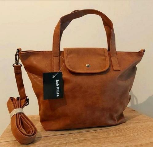 Handtas Camelkleur, Handtassen en Accessoires, Tassen | Damestassen, Nieuw, Handtas, Ophalen of Verzenden