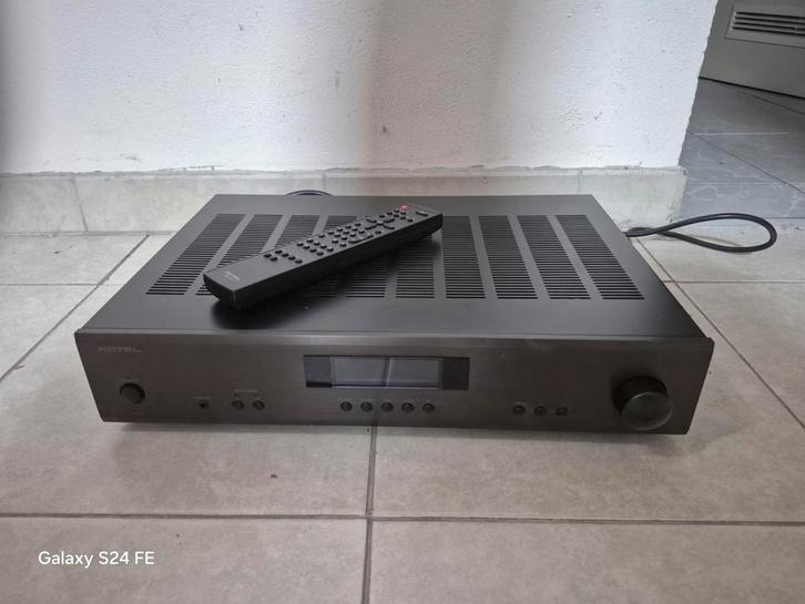 Rotel A11 Tribute Edition Noir, Audio, Tv en Foto, Versterkers en Ontvangers, Stereo, Ophalen of Verzenden