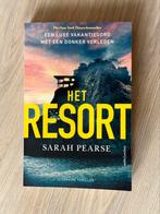 Sarah Pearse - Het Resort + Het Sanatorium, Boeken, Avontuur en Actie, Ophalen of Verzenden, Zo goed als nieuw