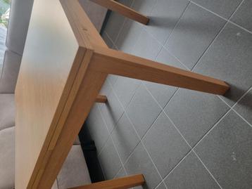 Table  à manger en bois, Enlèvement, Comme neuf