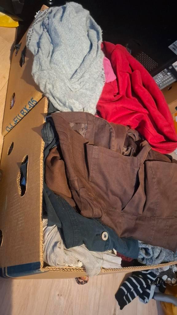 +100stuks kleding, Kleding | Dames, Dames-kledingpakketten, Maat 38/40 (M), Ophalen